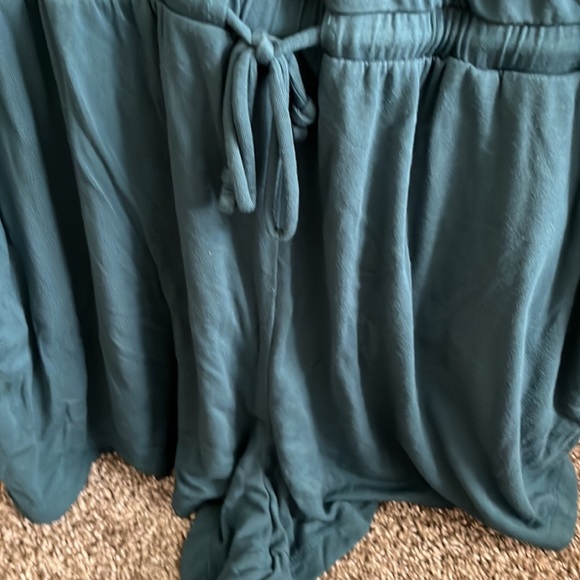 Romper - Picture 2 of 5